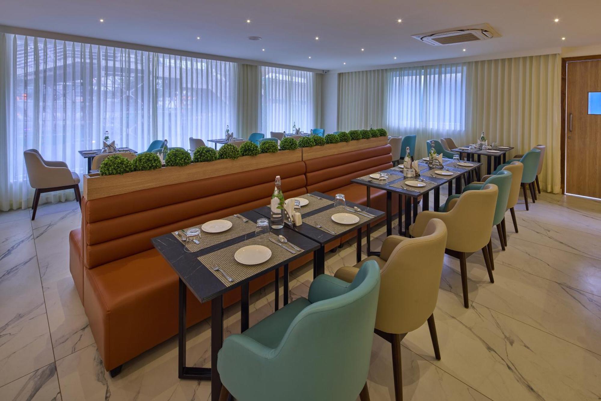 Grand Continent Hebbal A Sarovar Portico Affiliate Hotel Bengalúr Exteriér fotografie
